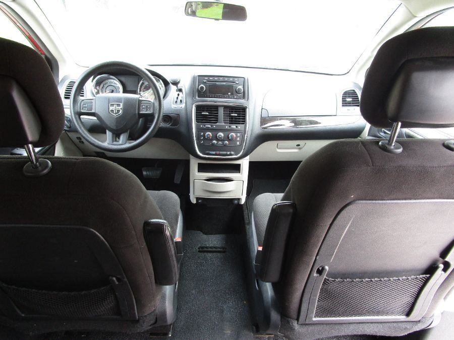 2012 Dodge Grand Caravan SXT - Photo 7