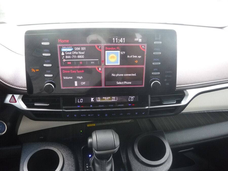 2024 Toyota Sienna Platinum - Photo 13