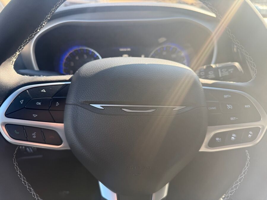 2027 Chrysler Voyager LX - Photo 13