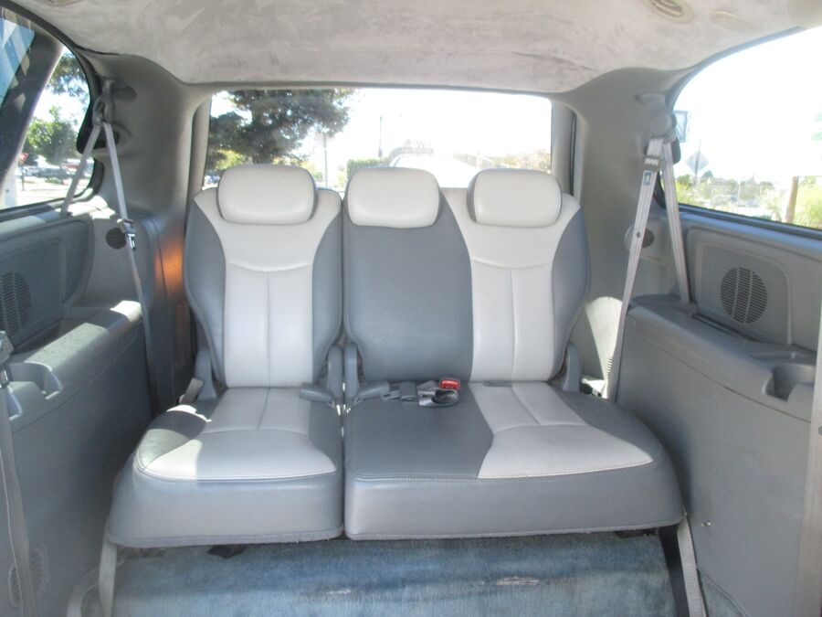 2005 Dodge Grand Caravan SE - Photo 10