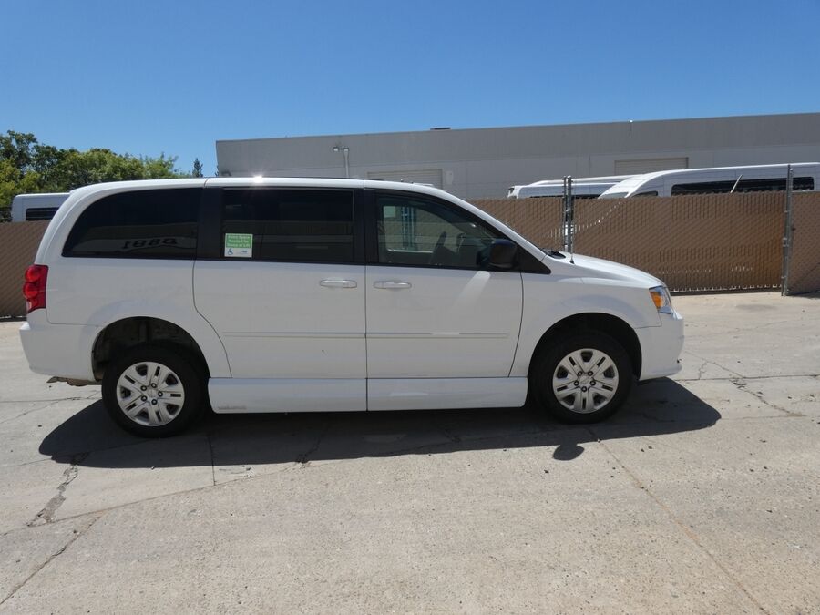 2014 Dodge Grand Caravan SE - Photo 11