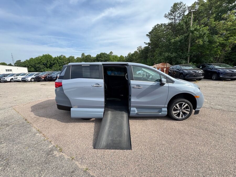 2023 Honda Odyssey Touring - Photo 9