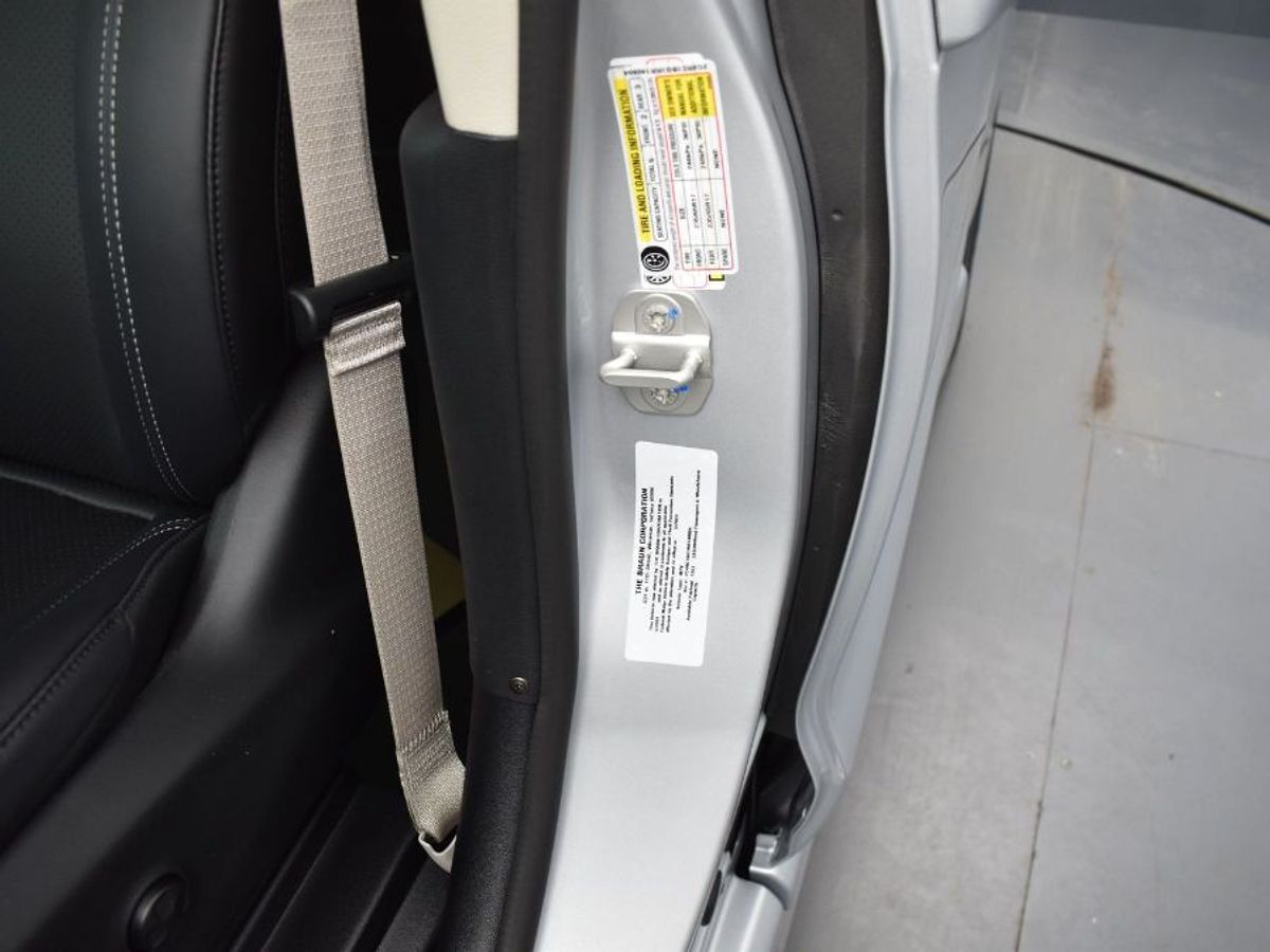 2024 Chrysler Pacifica Touring L - Photo 9