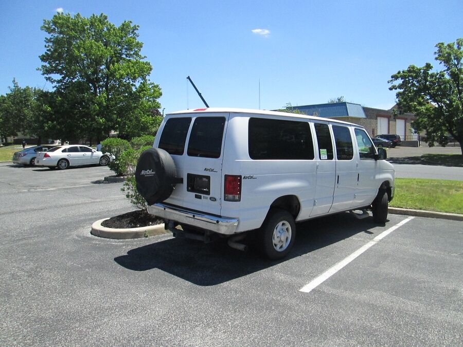 2013 Ford E-Series Econoline Wagon