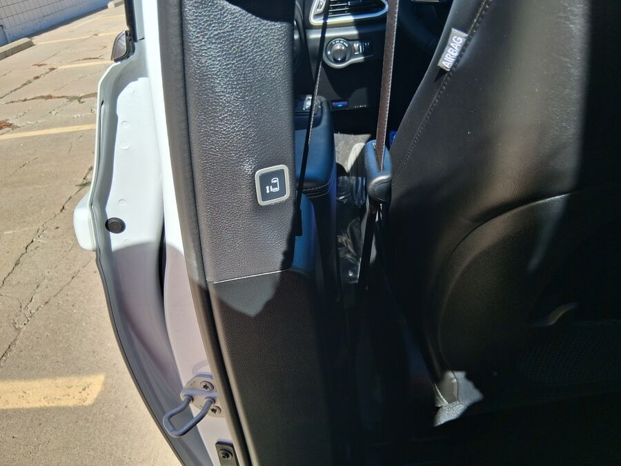 2026 Chrysler Voyager LX - Photo 20
