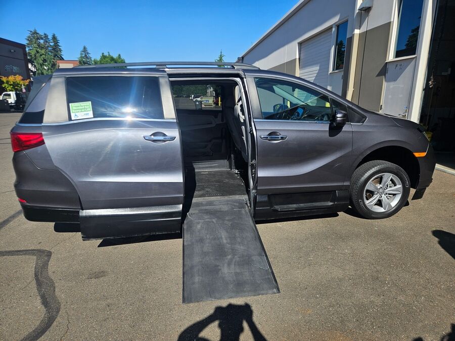 2019 Honda Odyssey EX-L - Photo 7