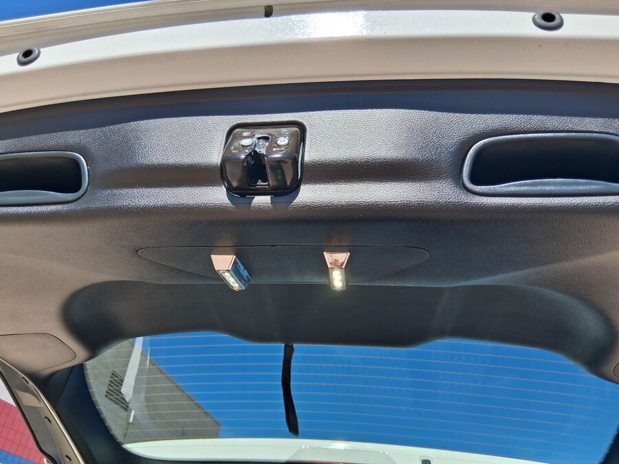 2026 Chrysler Voyager LX - Photo 12