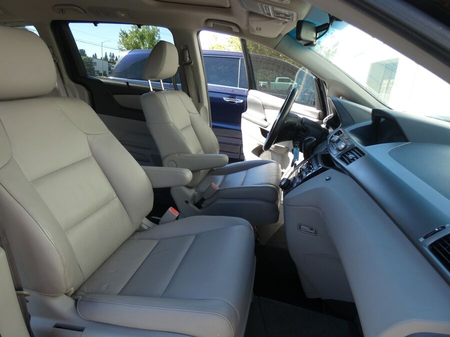 2012 Honda Odyssey EX-L - Photo 6