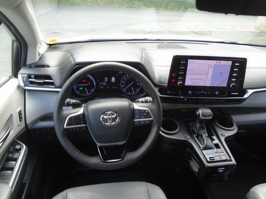 2021 Toyota Sienna Limited - Photo 7