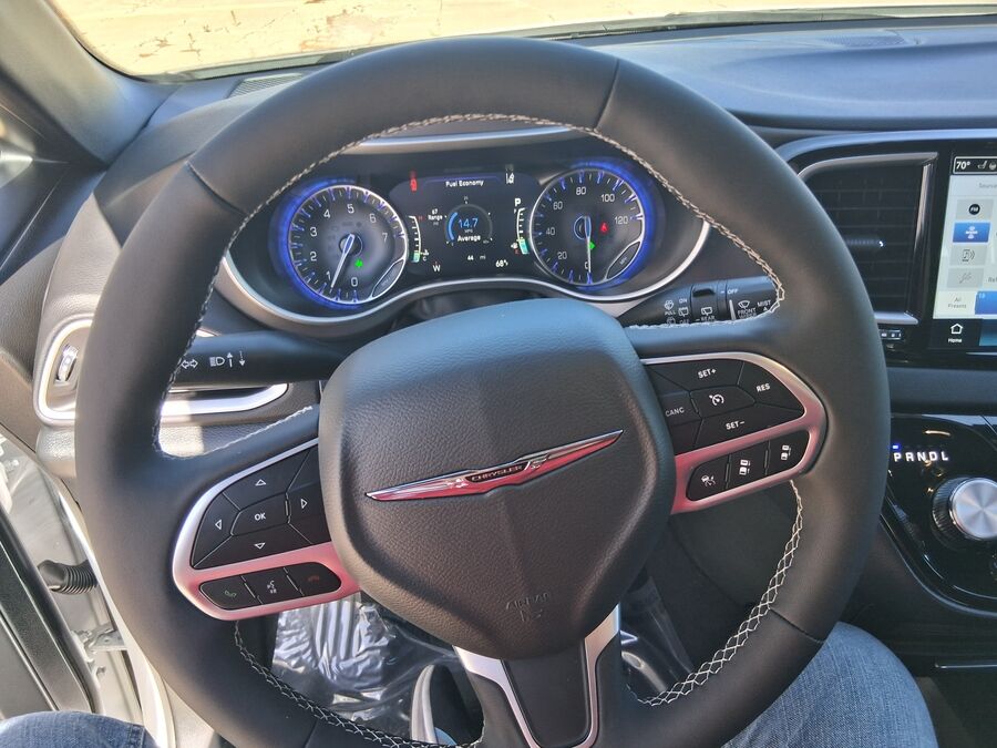 2026 Chrysler Voyager LX - Photo 23