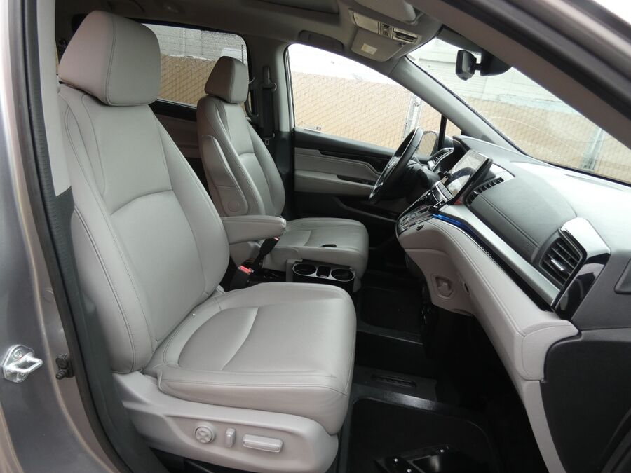 2023 Honda Odyssey Touring - Photo 9