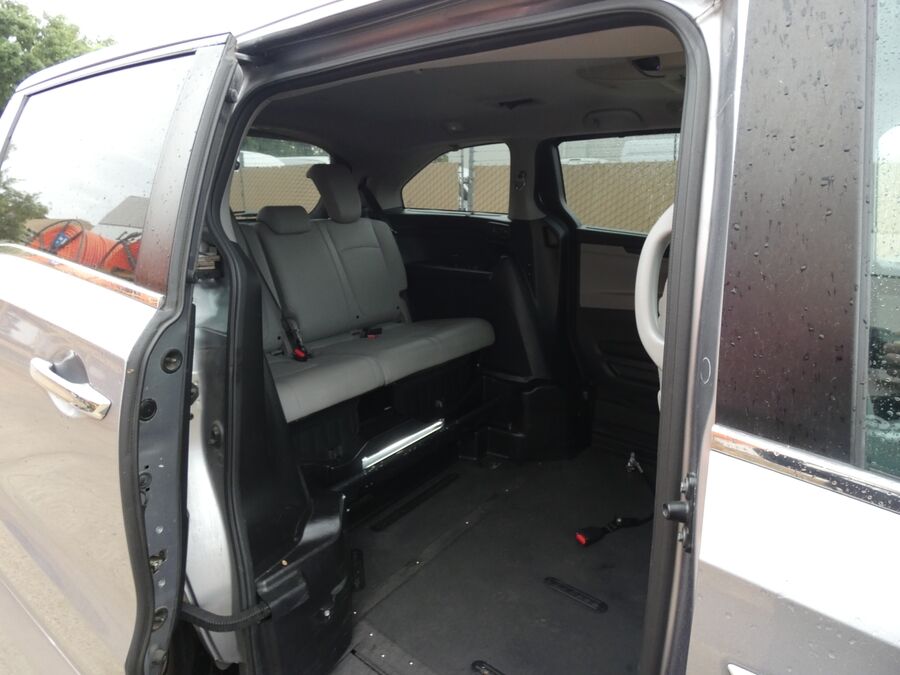 2023 Honda Odyssey Touring - Photo 8