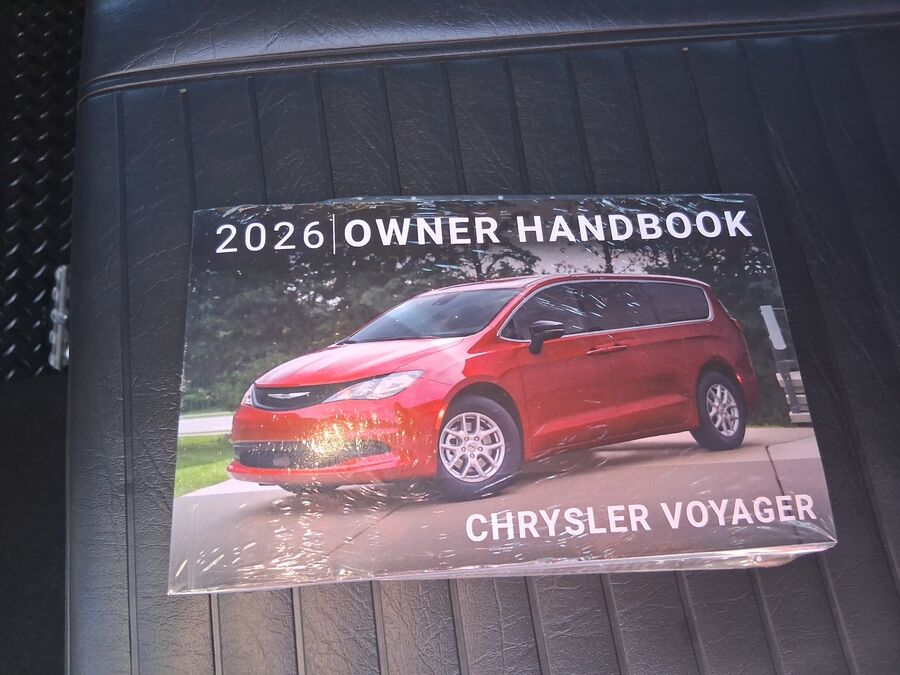 2026 Chrysler Voyager LX - Photo 31