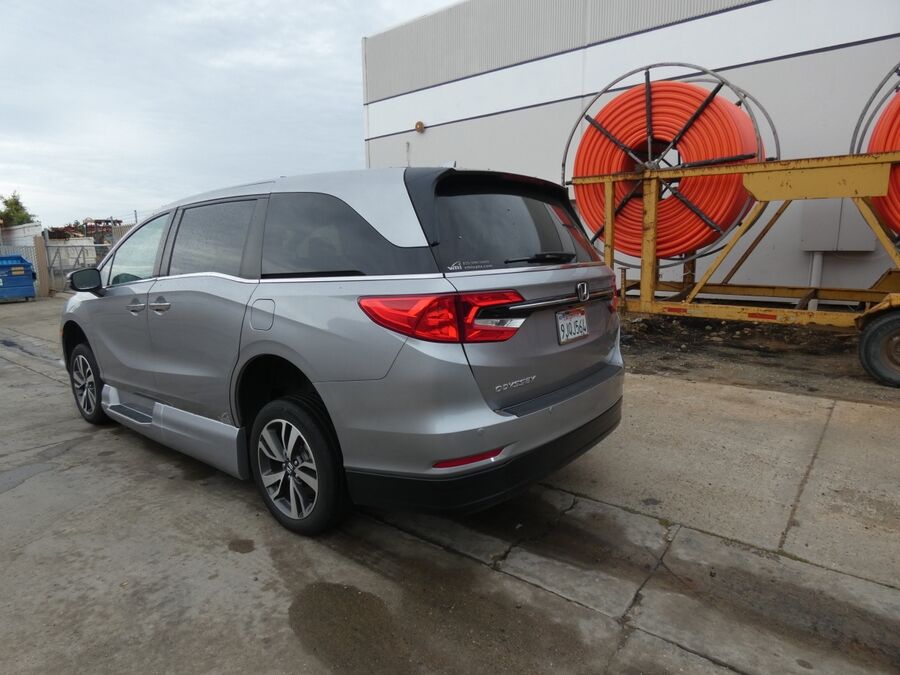 2023 Honda Odyssey Touring - Photo 18