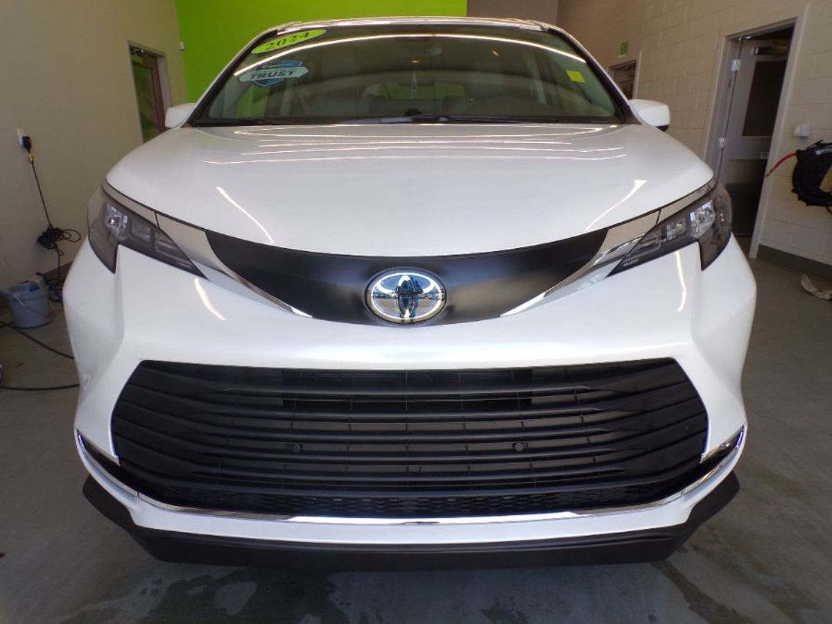 2024 Toyota Sienna