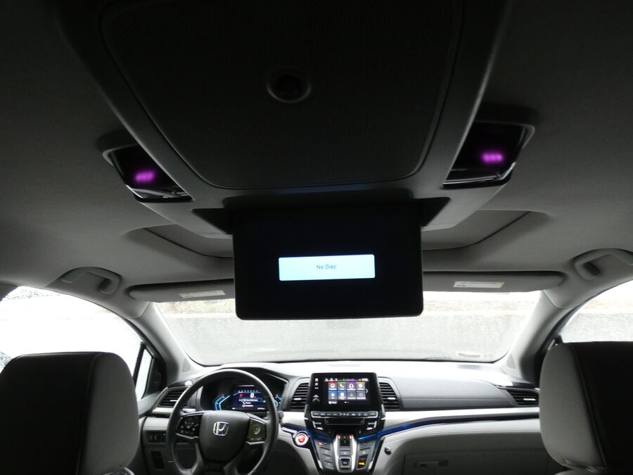2023 Honda Odyssey Touring - Photo 6