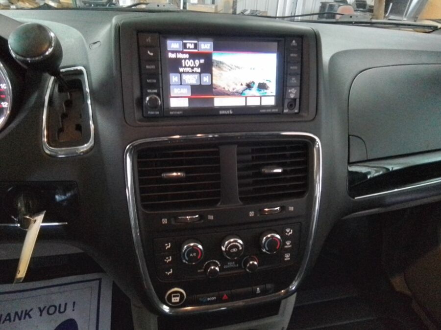 2017 Dodge Grand Caravan SXT - Photo 12