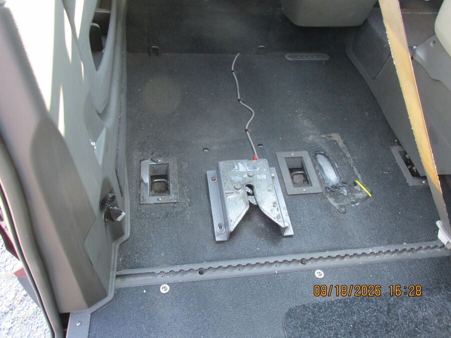 2013 Toyota Sienna XLE - Photo 10