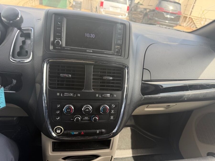 2019 Dodge Grand Caravan SXT - Photo 9