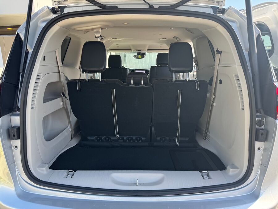 2024 Chrysler Pacifica Touring L - Photo 19