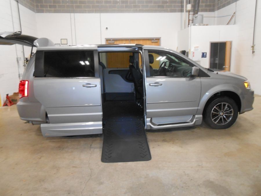 2017 Dodge Grand Caravan SXT - Photo 8