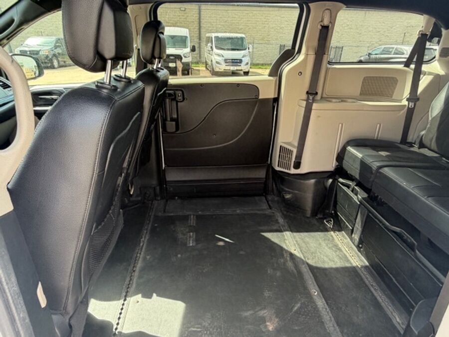 2019 Dodge Grand Caravan SXT - Photo 10
