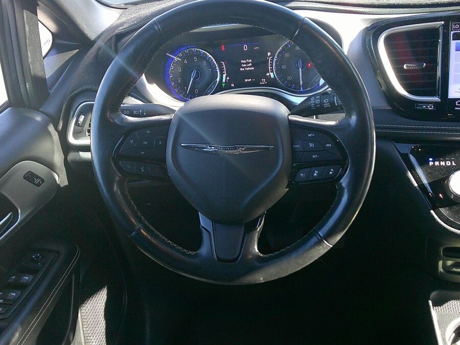 2021 Chrysler Pacifica Touring L - Photo 12