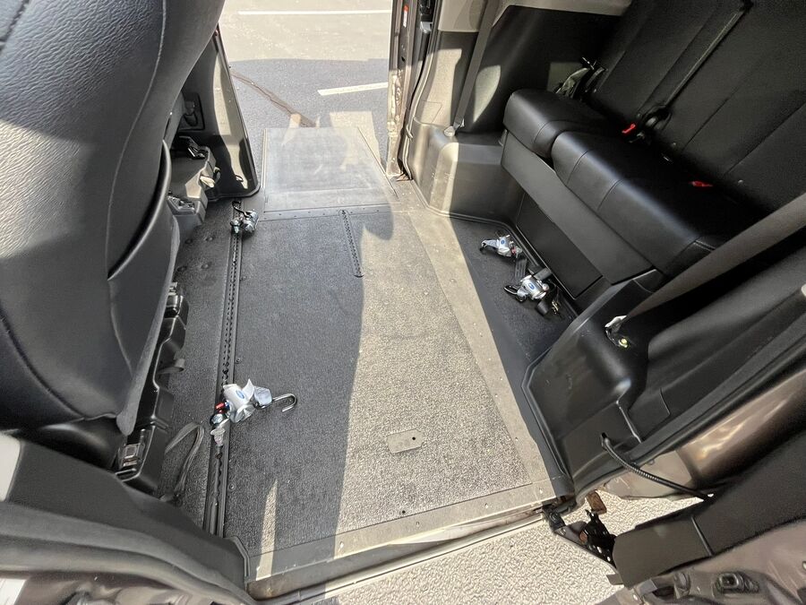 2017 Toyota Sienna SE - Photo 14