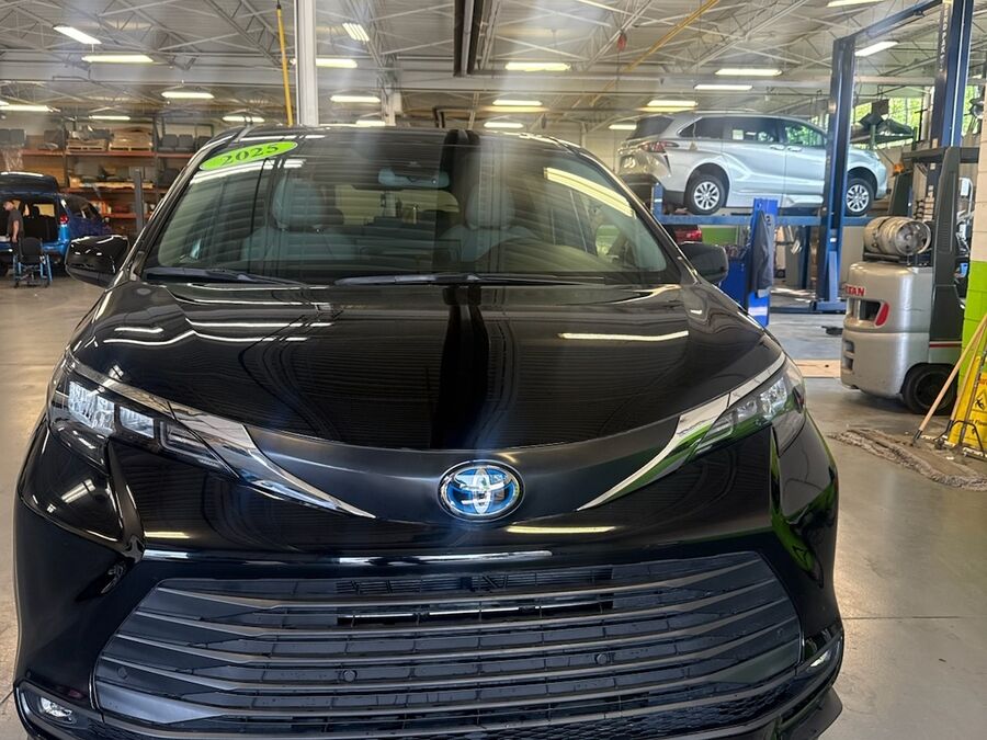 2025 Toyota Sienna