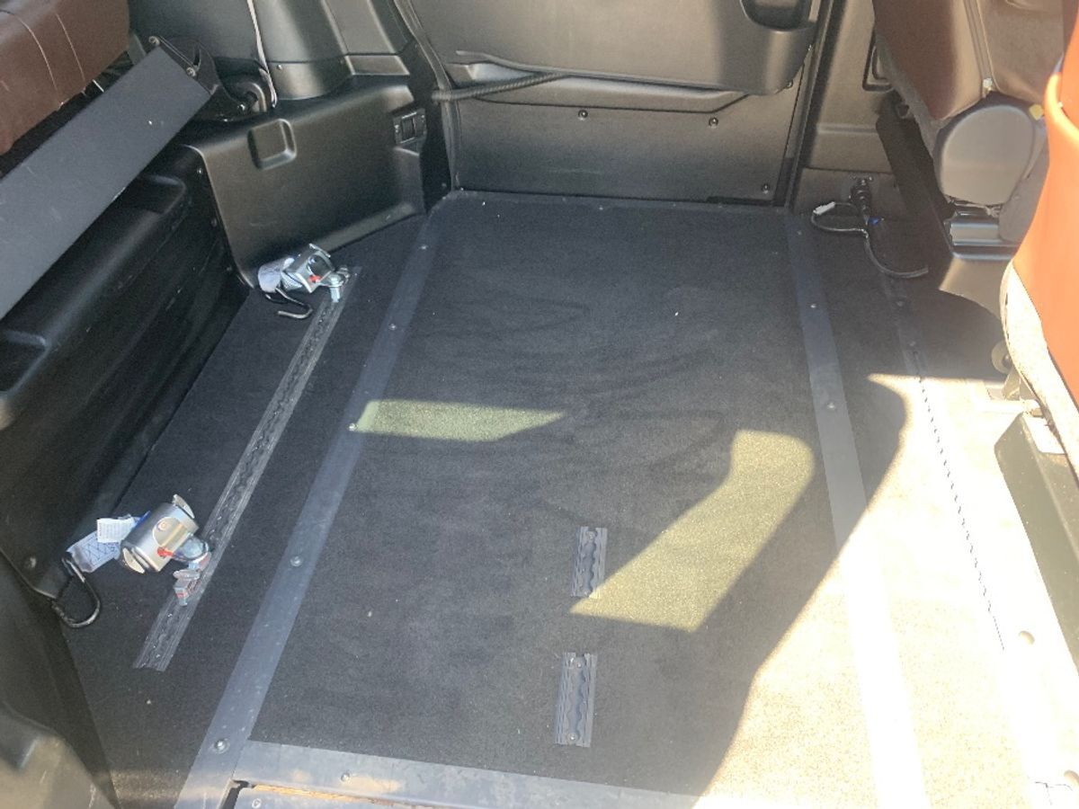 2022 Toyota Sienna Platinum - Photo 17