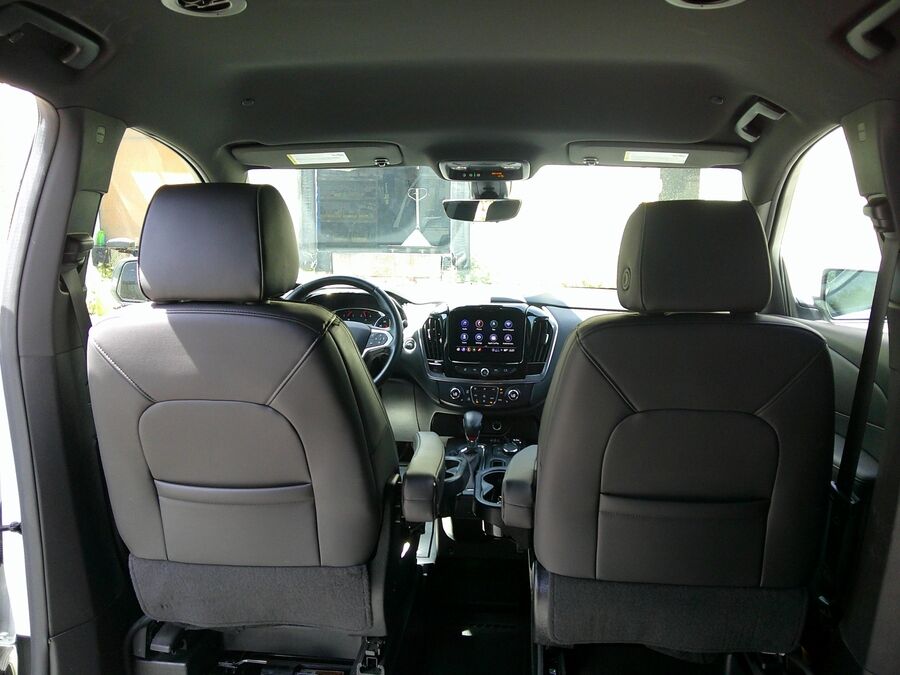 2023 Chevrolet Traverse RS - Photo 18