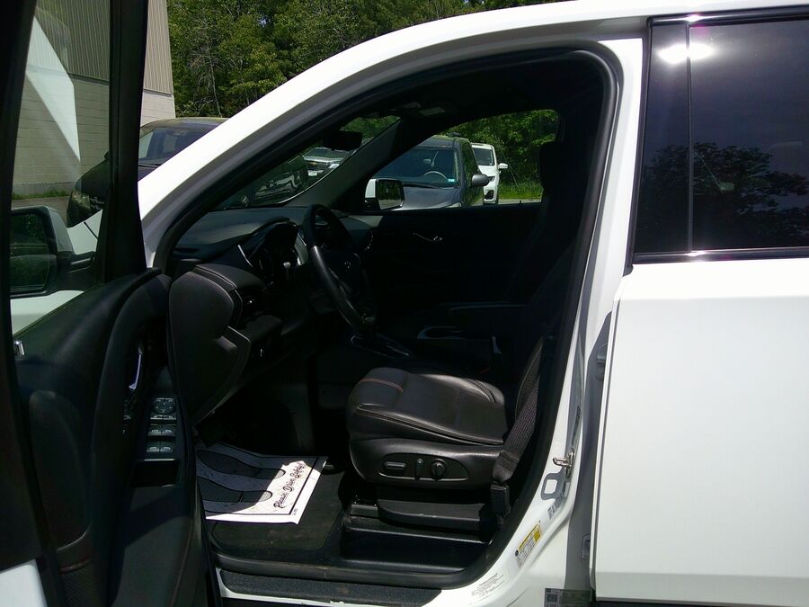 2023 Chevrolet Traverse RS - Photo 16