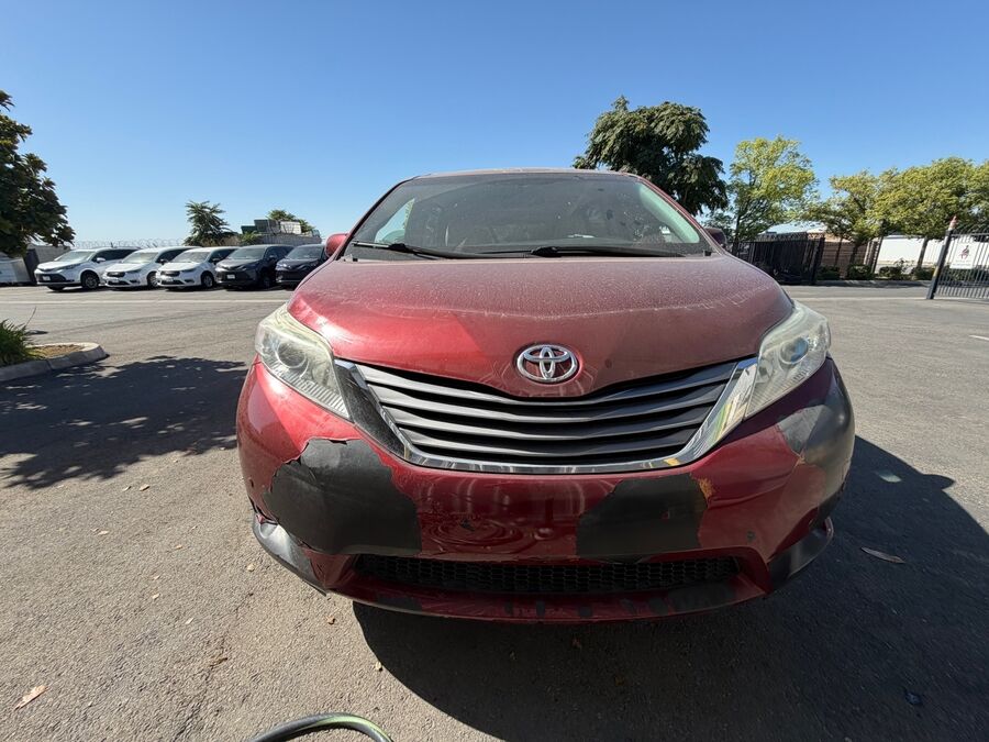 2017 Toyota Sienna XLE Premium - Photo 7